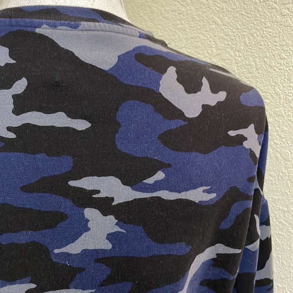 Athleta Triumph Blue Black & Gray Camo Sweatshirt - Picture 9 of 11